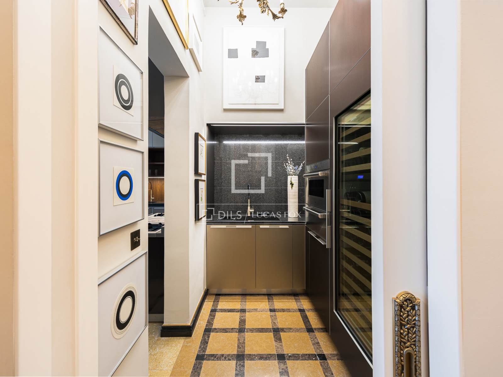 Dzīvoklis Barcelona, Spānijā 4 istabas, 273 m2 Nr. 150751