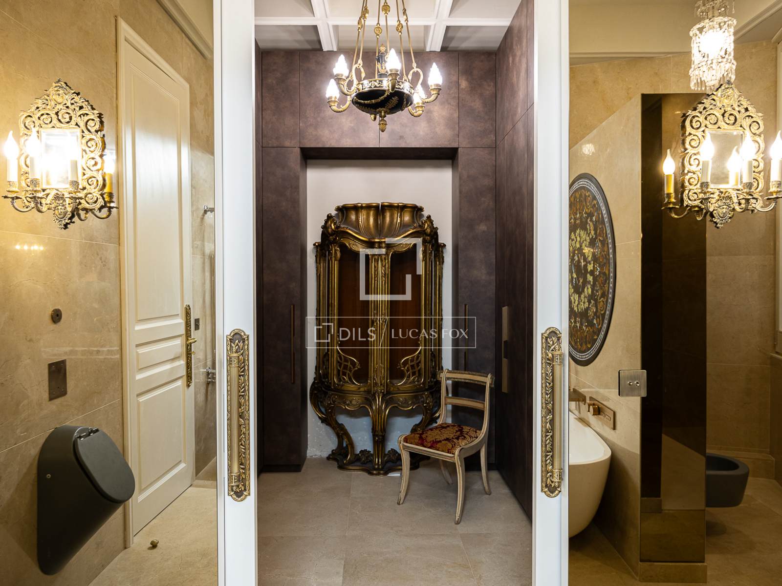Dzīvoklis Barcelona, Spānijā 4 istabas, 273 m2 Nr. 150751