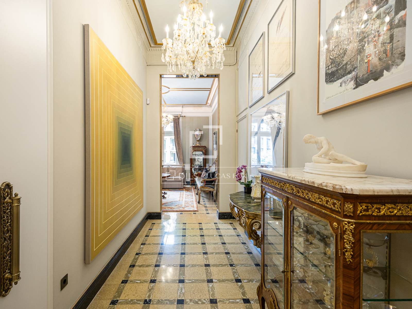 Dzīvoklis Barcelona, Spānijā 4 istabas, 273 m2 Nr. 150751