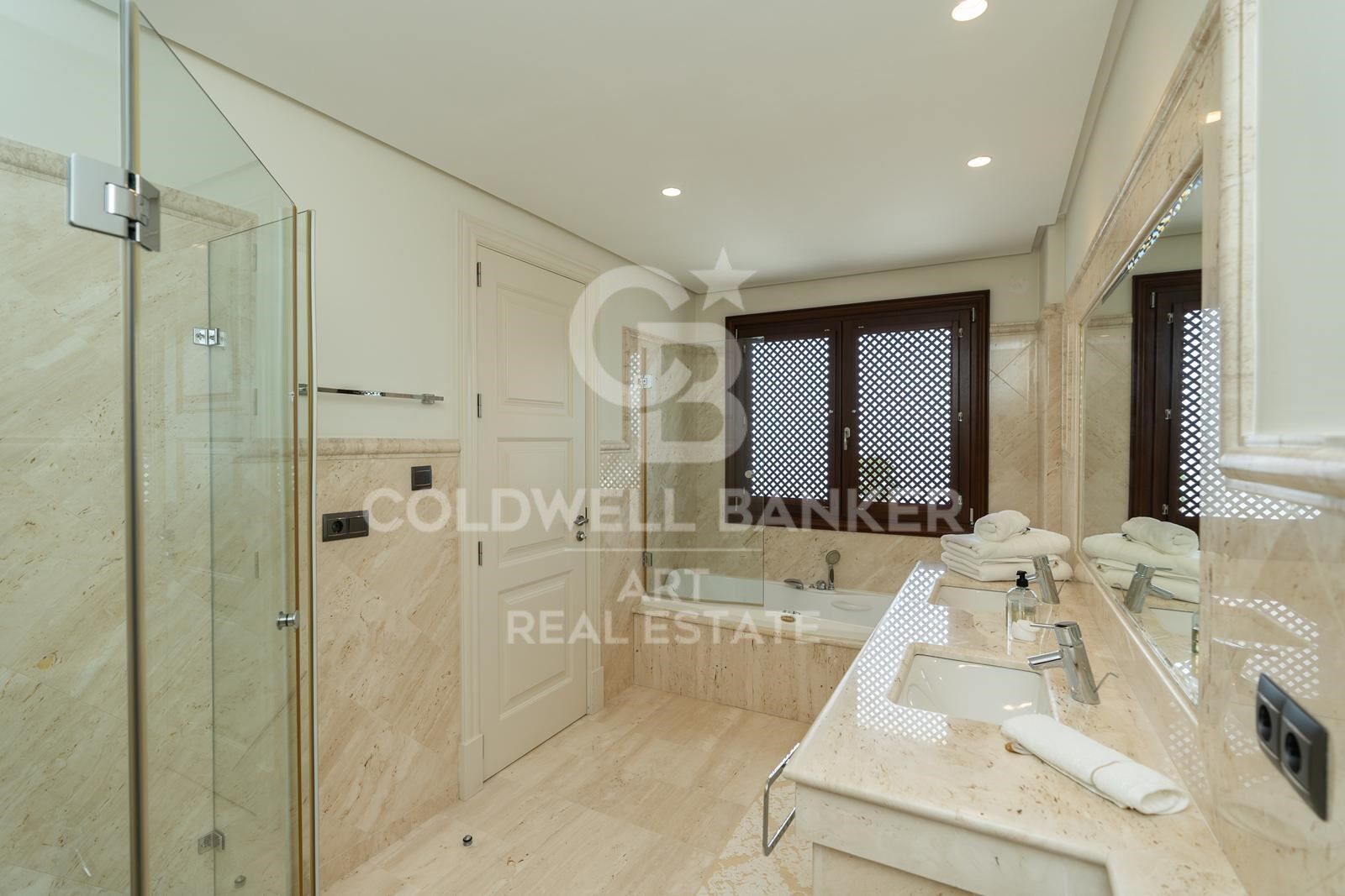 Penthouse w Estepona, Malaga, Hiszpania 5 sypialni, 700 mkw. nr 158337