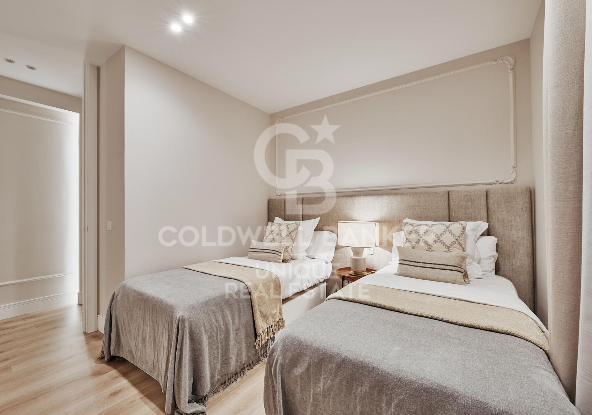 Appartamento a Madrid, Spagna 3 camere da letto, 122 mq. N° 158338