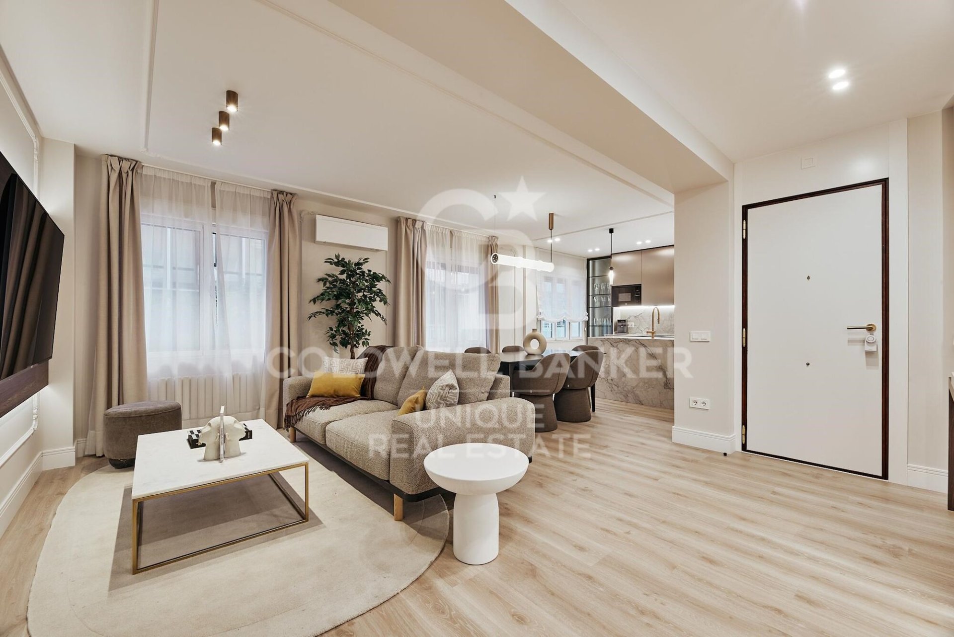 Appartamento a Madrid, Spagna 3 camere da letto, 122 mq. N° 158338