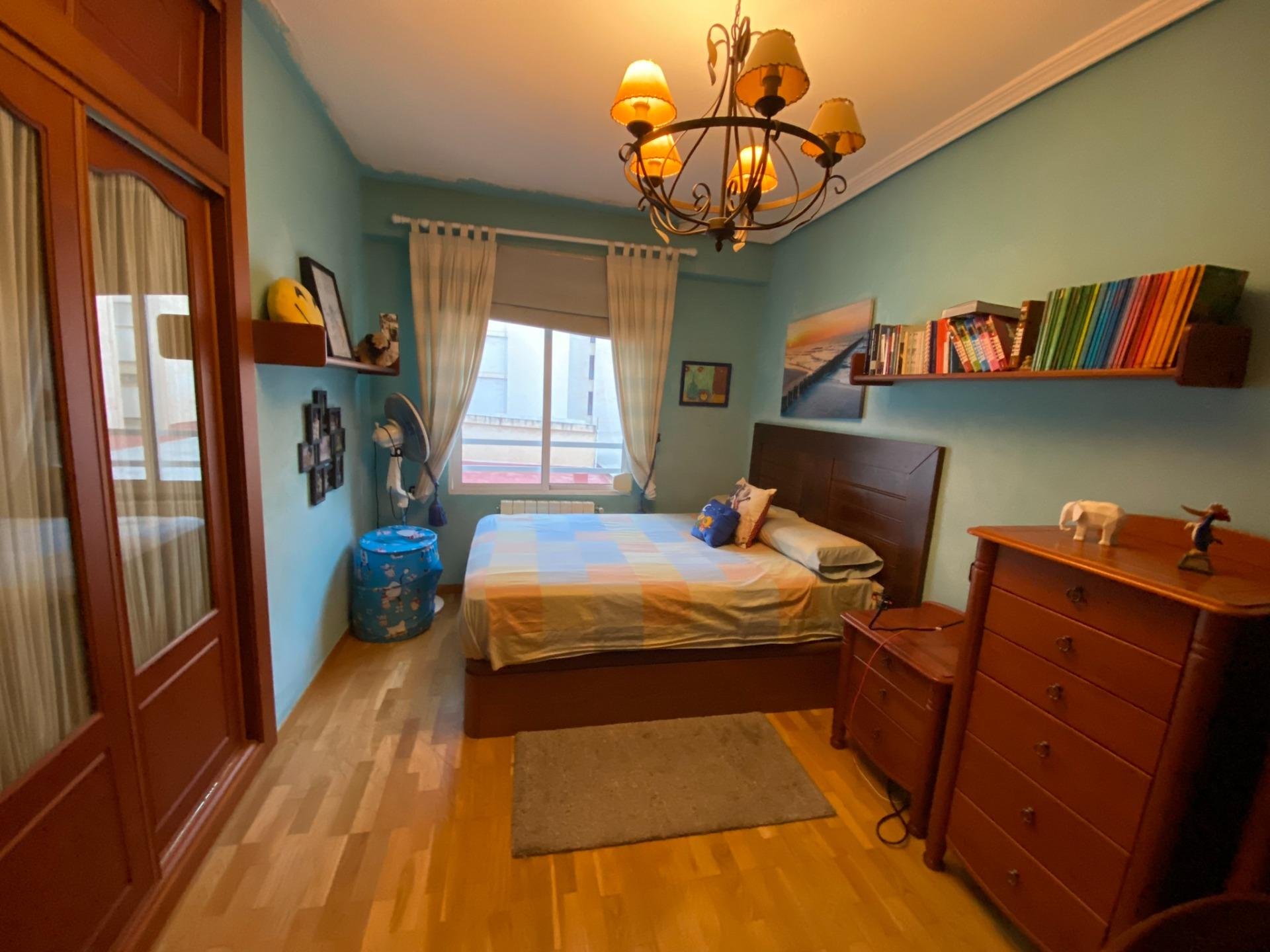 Apartment à Alicante, Espagne 4 chambres, 196 m2 No. 165529