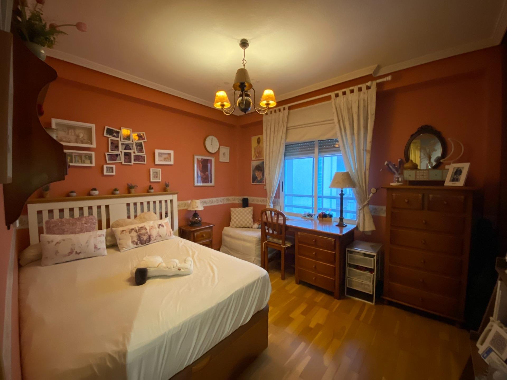 Apartment à Alicante, Espagne 4 chambres, 196 m2 No. 165529