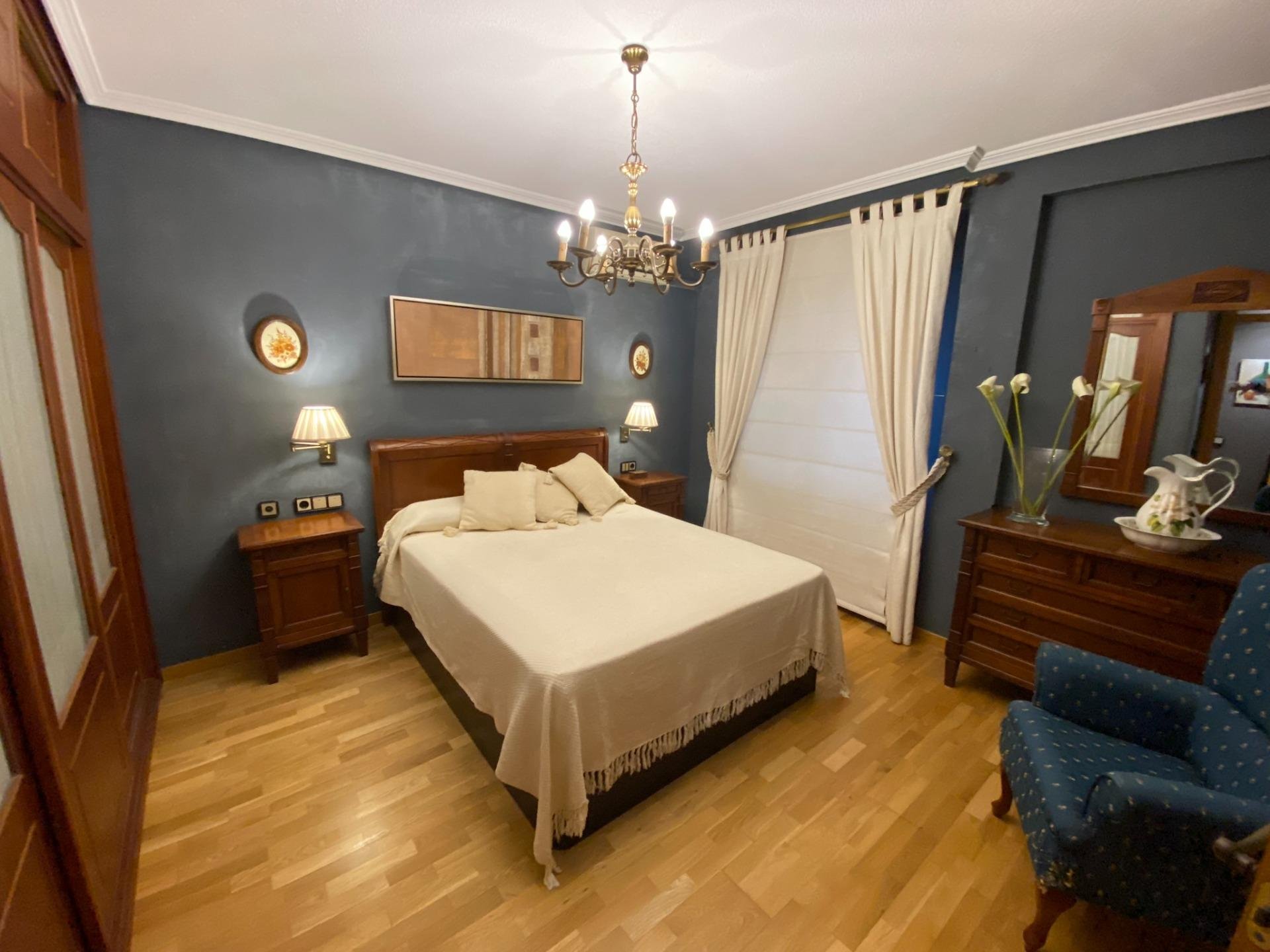 Apartment à Alicante, Espagne 4 chambres, 196 m2 No. 165529