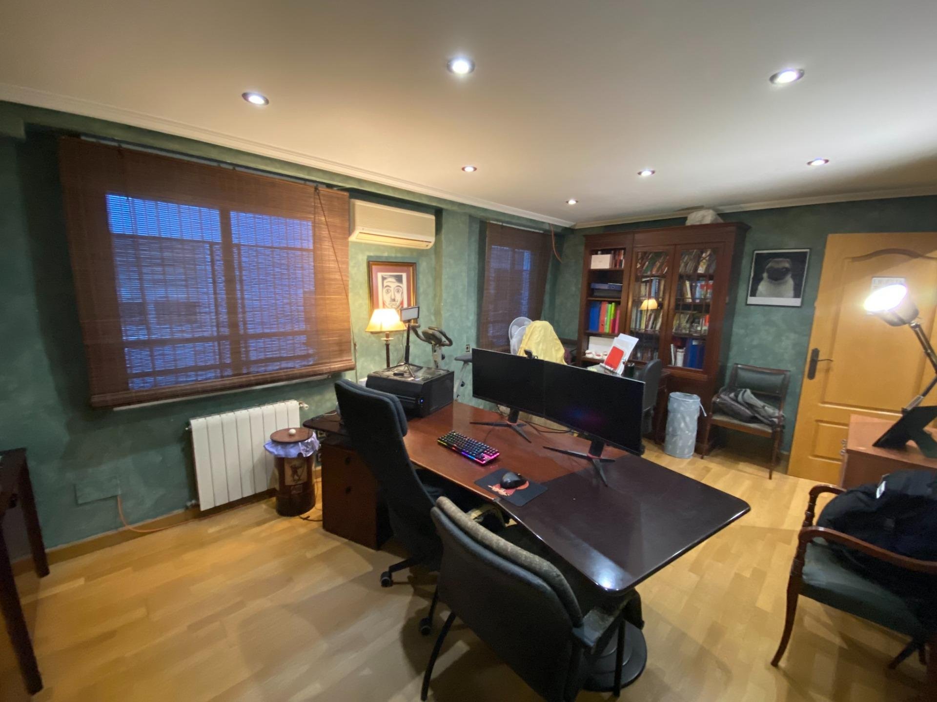 Apartment à Alicante, Espagne 4 chambres, 196 m2 No. 165529
