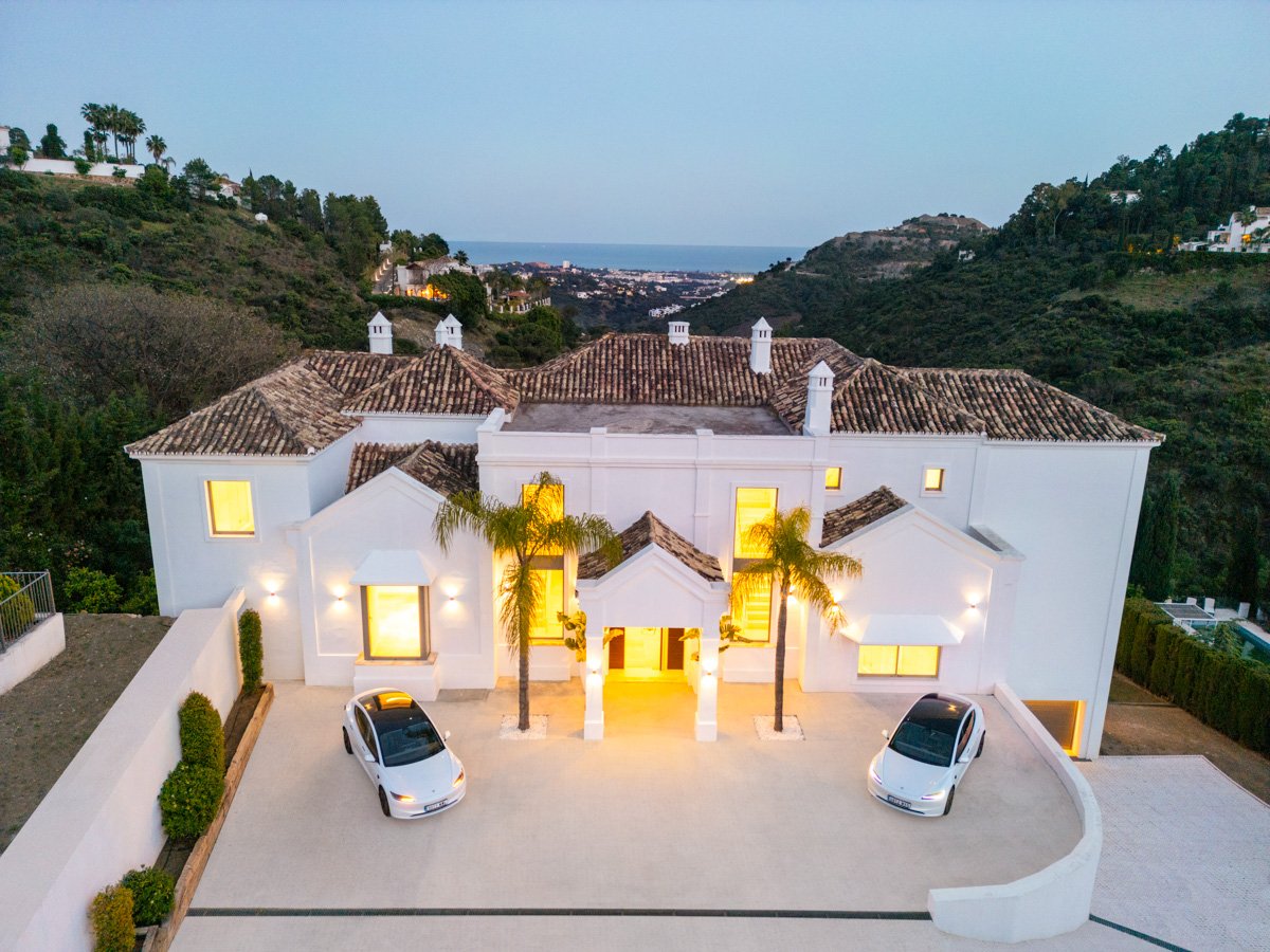 Villa a Benahavis, Malaga, Spagna 5 camere da letto, 1372 mq. N° 134982