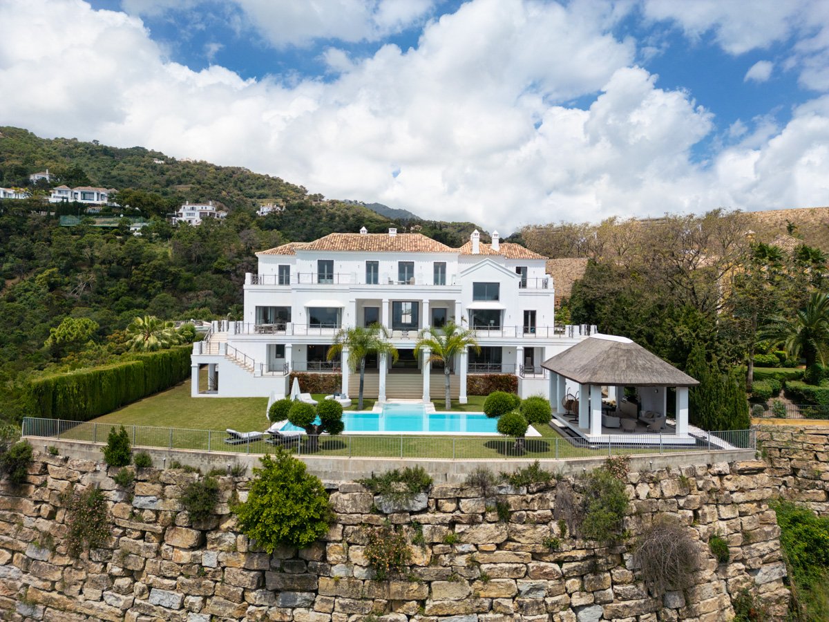 Villa a Benahavis, Malaga, Spagna 5 camere da letto, 1372 mq. N° 134982