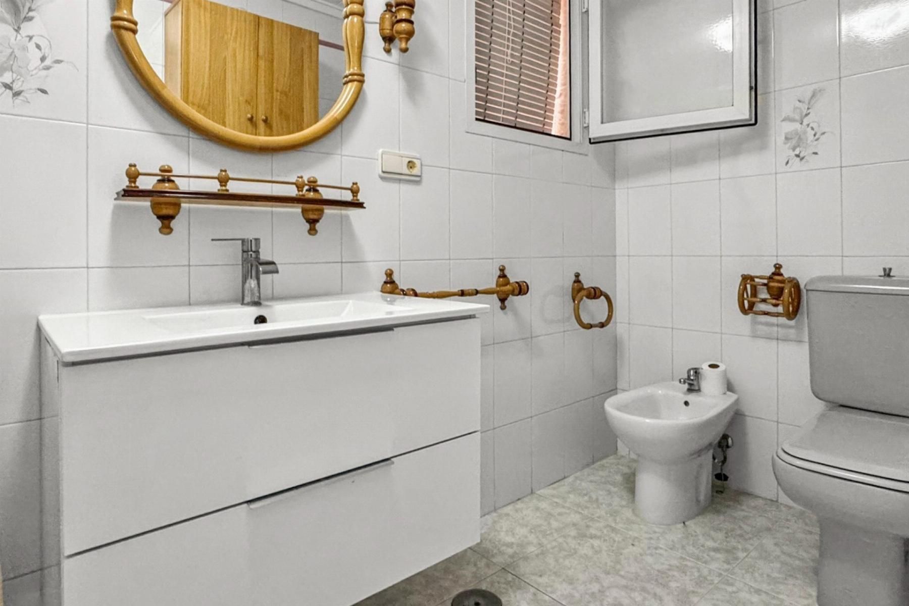 Wohnung in Torrevieja, Alicante, Spanien 120 m2 Nr. 195176