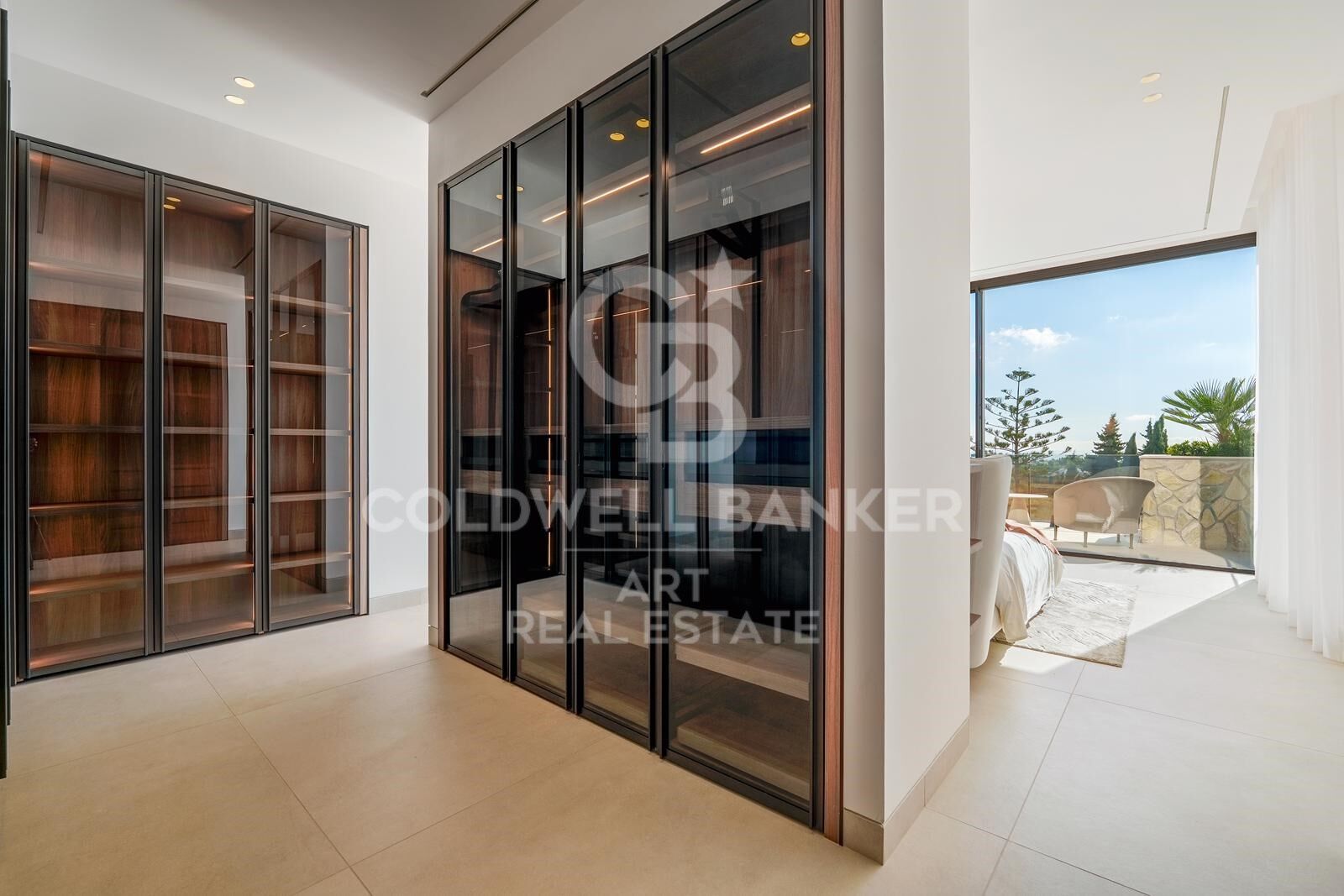 Villa in Benahavis, Malaga, Spain 5 bedrooms, 606 sq.m. No. 157263