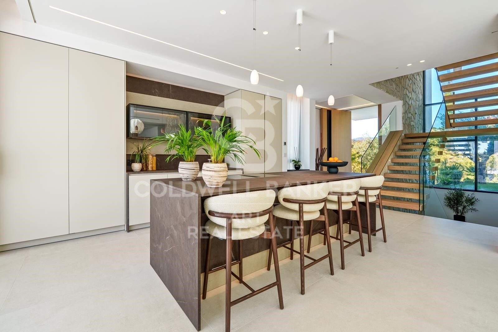 Villa in Benahavis, Malaga, Spain 5 bedrooms, 606 sq.m. No. 157263