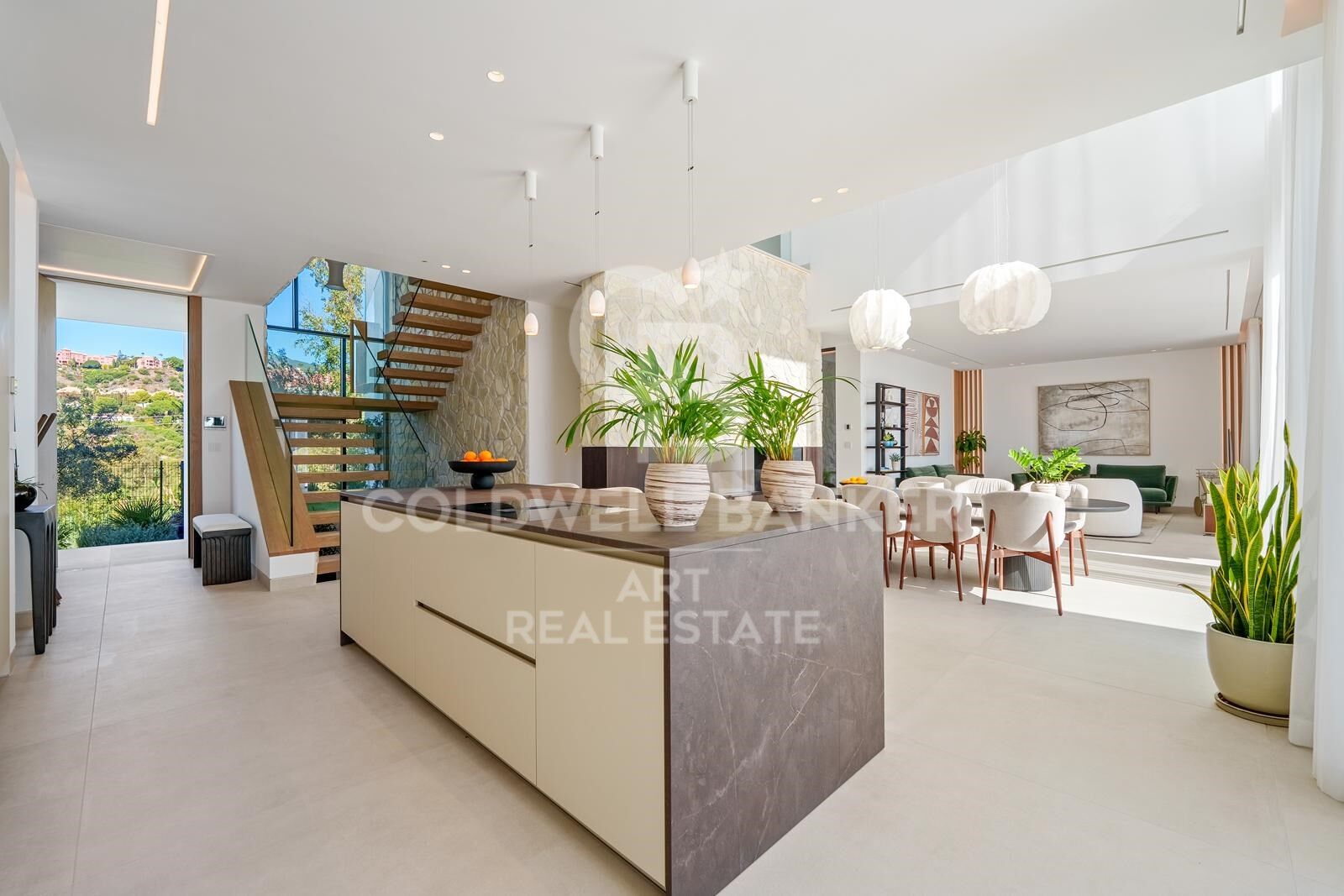 Villa in Benahavis, Malaga, Spain 5 bedrooms, 606 sq.m. No. 157263