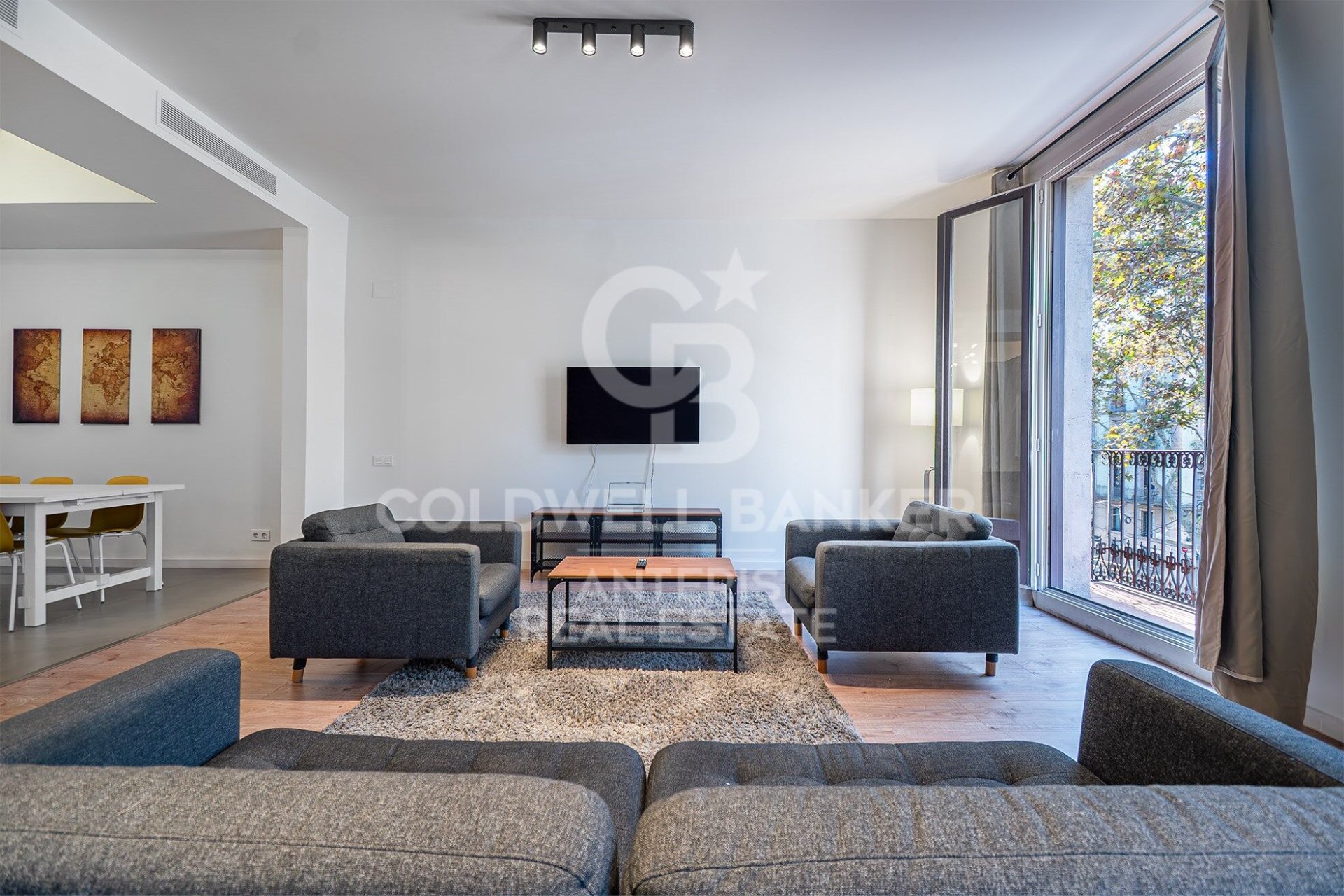 Apartamento en Barcelona, España 3 dormitorios, 141 m2 No. 157264