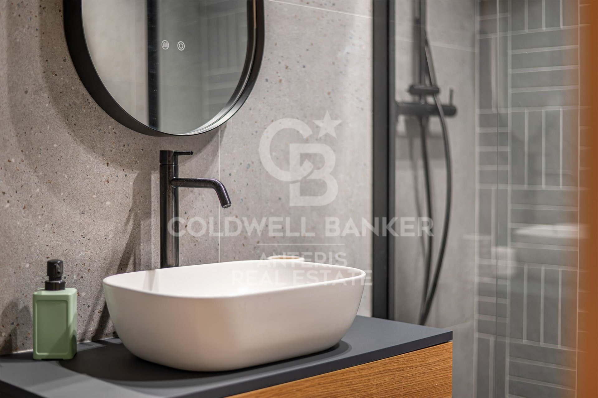 Apartamento en Barcelona, España 3 dormitorios, 141 m2 No. 157264