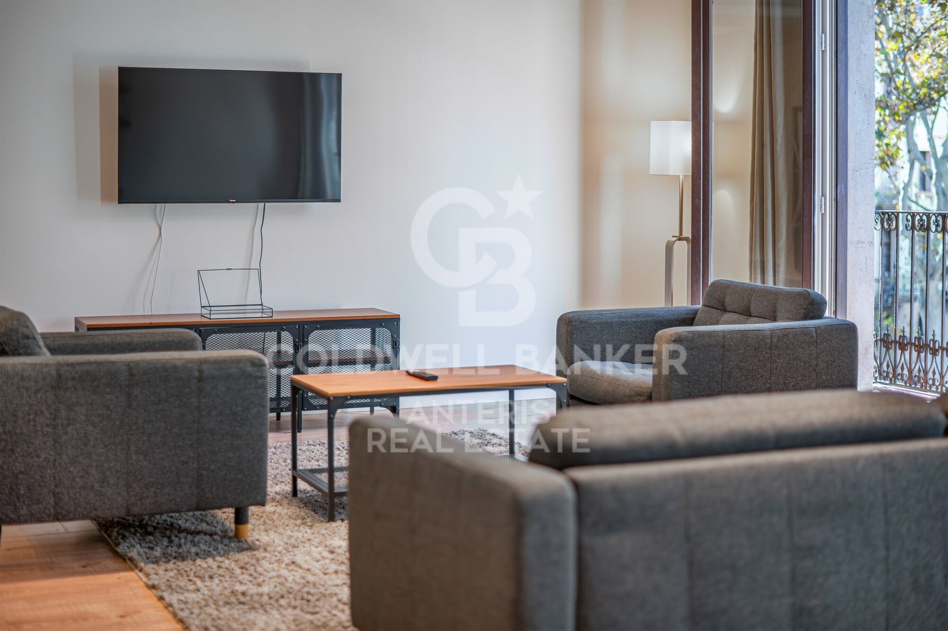 Apartamento en Barcelona, España 3 dormitorios, 141 m2 No. 157264