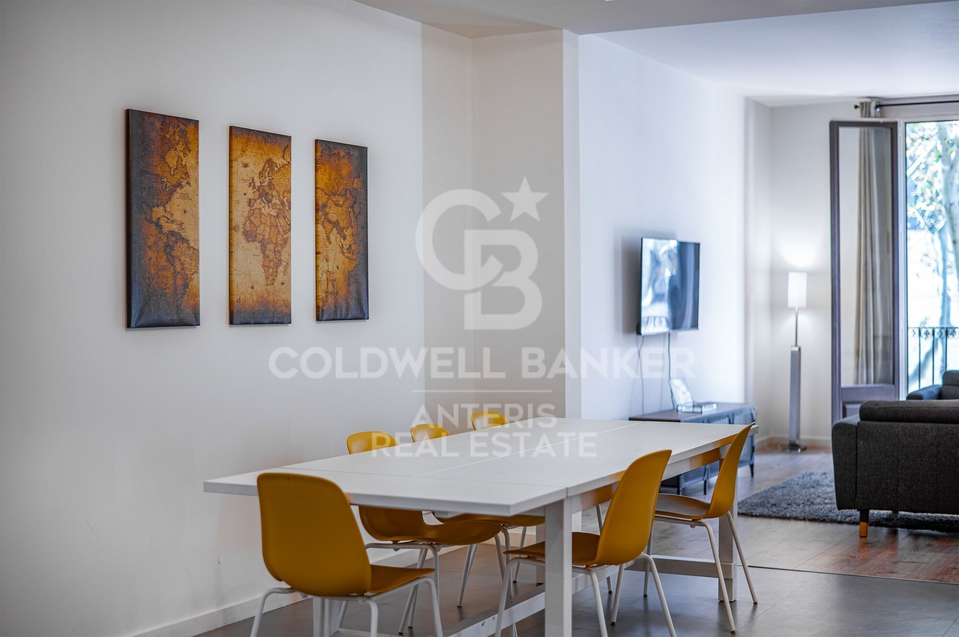 Apartamento en Barcelona, España 3 dormitorios, 141 m2 No. 157264
