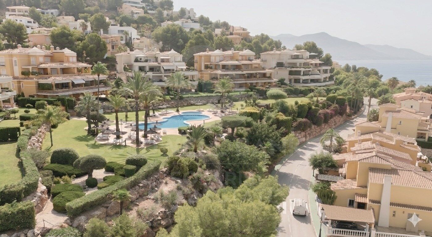 Paritalo Altea, Alicante, Espanja 4 makuuhuonetta,  No. 157261