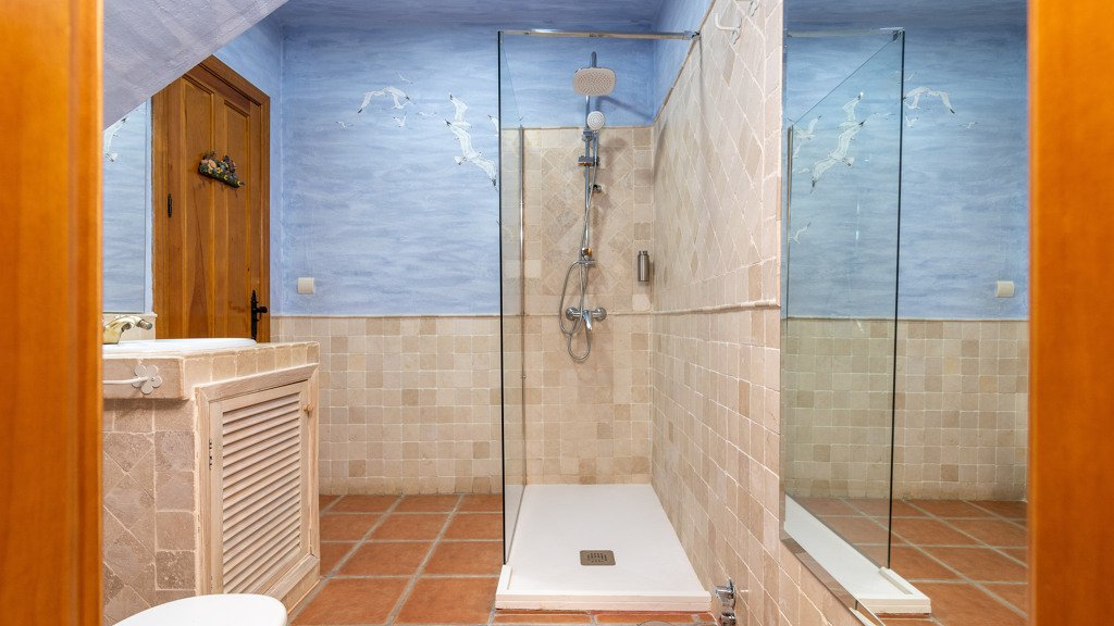 Villa in Malaga, Spain 3 bedrooms, 712 sq.m. No. 106545
