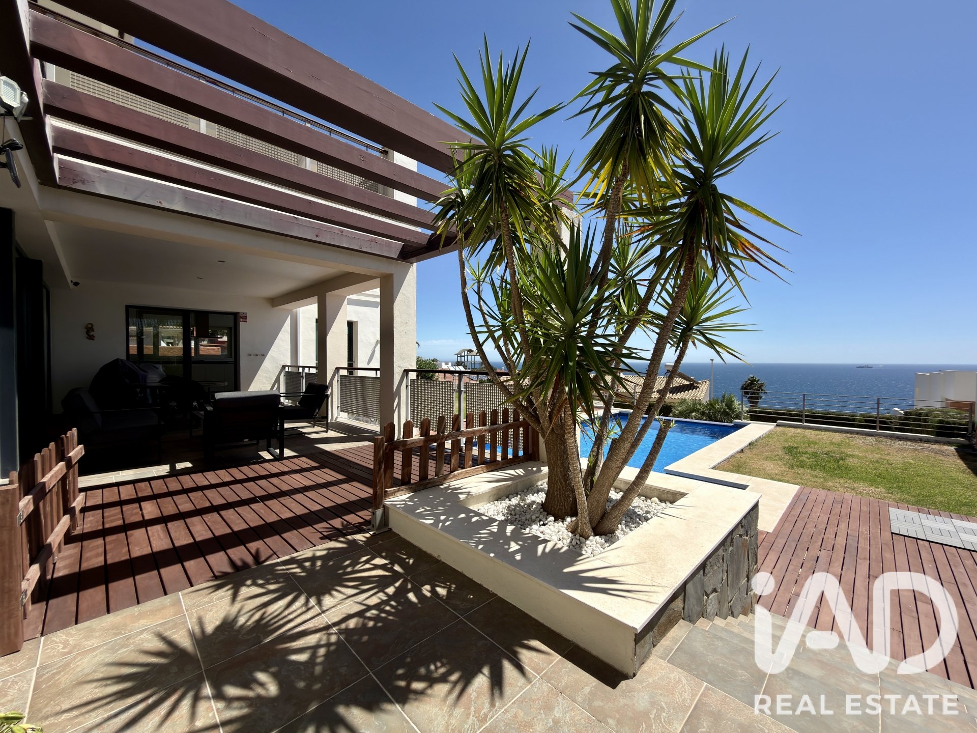 Talo Algeciras, Cadiz, Espanja 4 makuuhuonetta, 386 m2 No. 195768