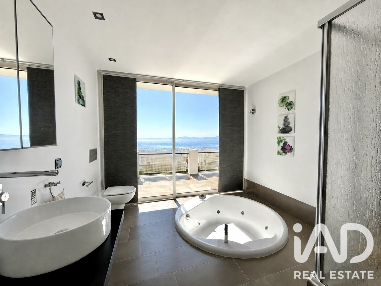 Talo Algeciras, Cadiz, Espanja 4 makuuhuonetta, 386 m2 No. 195768