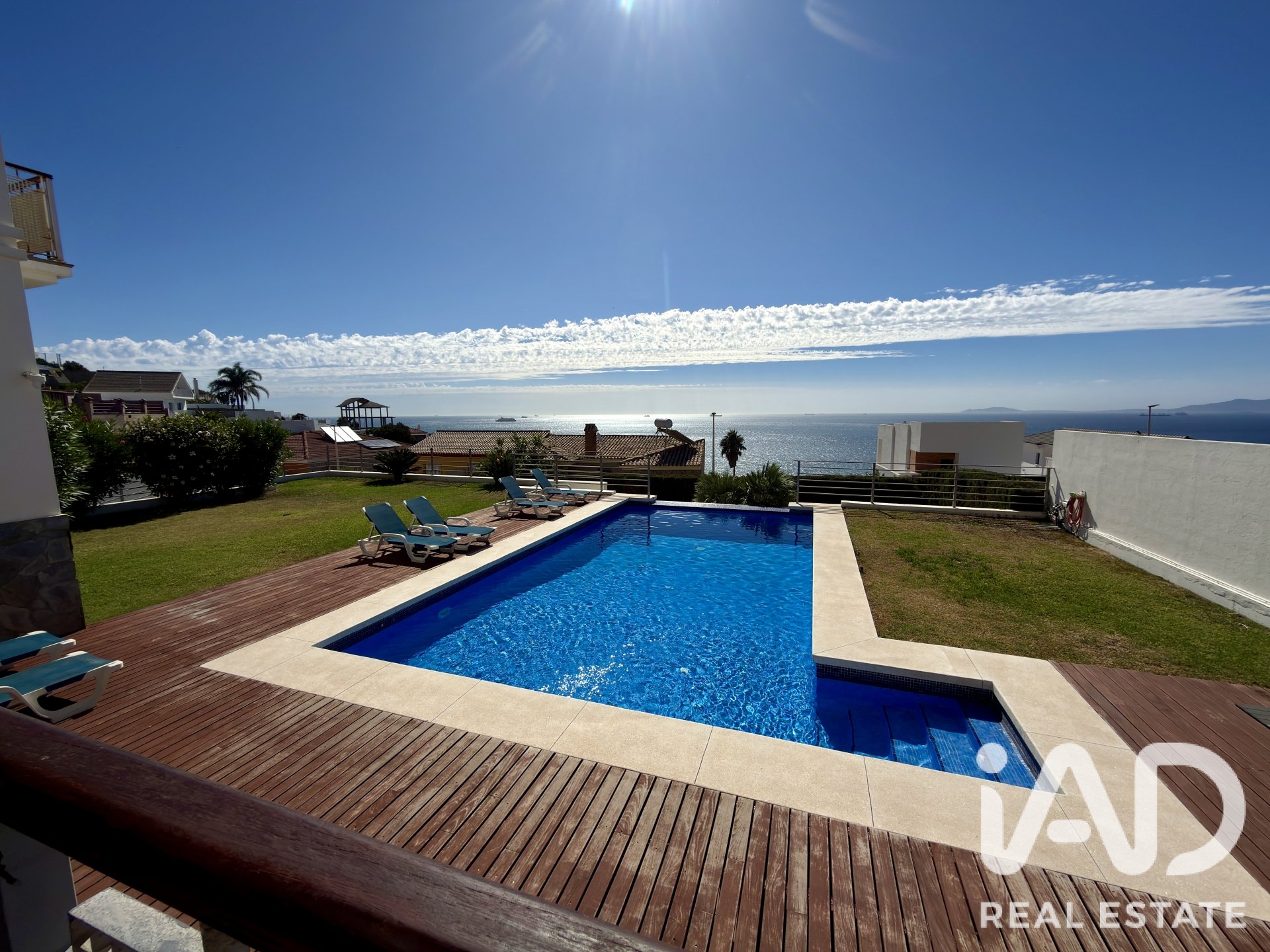 Talo Algeciras, Cadiz, Espanja 4 makuuhuonetta, 386 m2 No. 195768