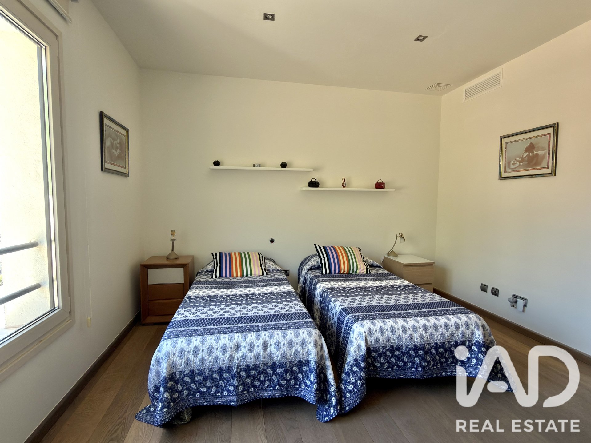 Talo Algeciras, Cadiz, Espanja 4 makuuhuonetta, 386 m2 No. 195768