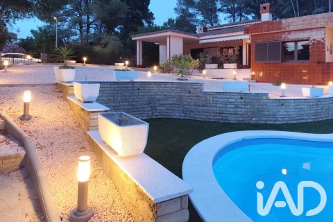 House in El Catllar, Tarragona, Spain 5 bedrooms, 251 sq.m. No. 195772