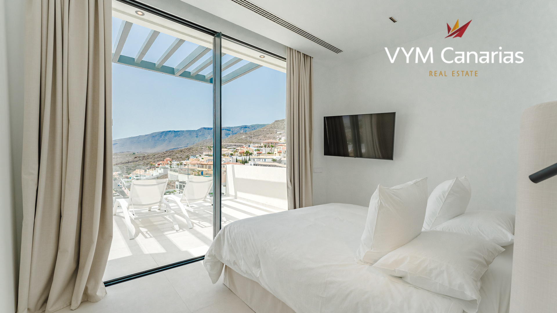 Villa in Torviscas, Tenerife, Spain 4 bedrooms, 202 sq.m. No. 164398