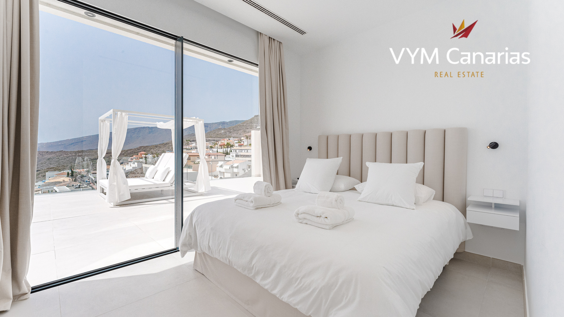 Villa in Torviscas, Tenerife, Spain 4 bedrooms, 202 sq.m. No. 164398