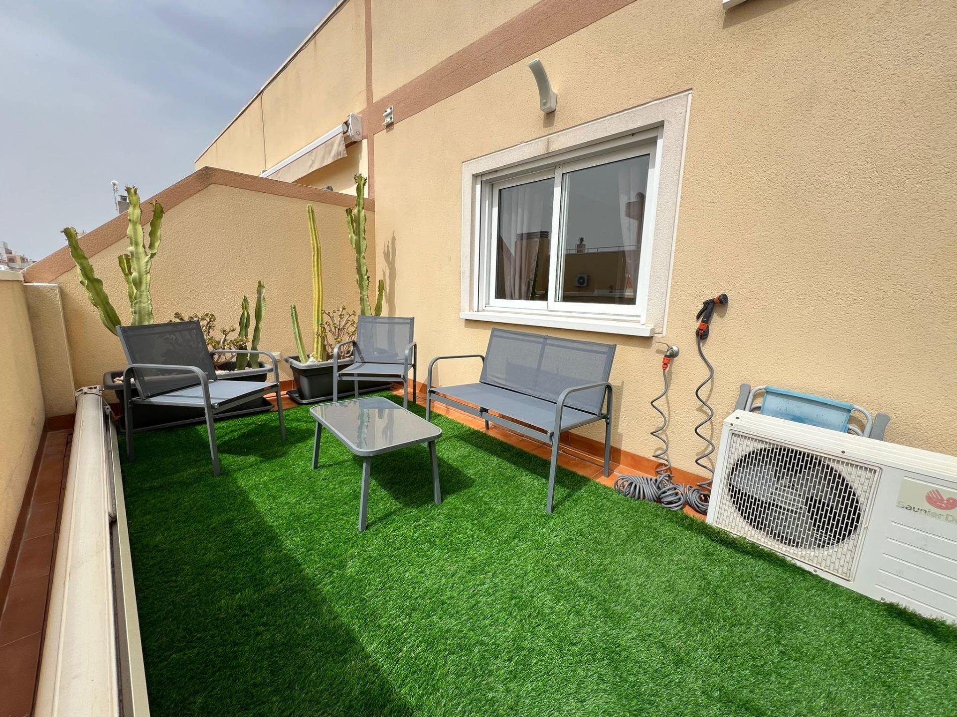 Penthauss Torrevieja, Alicante, Spānijā 2 istabas, 75 m2 Nr. 182857