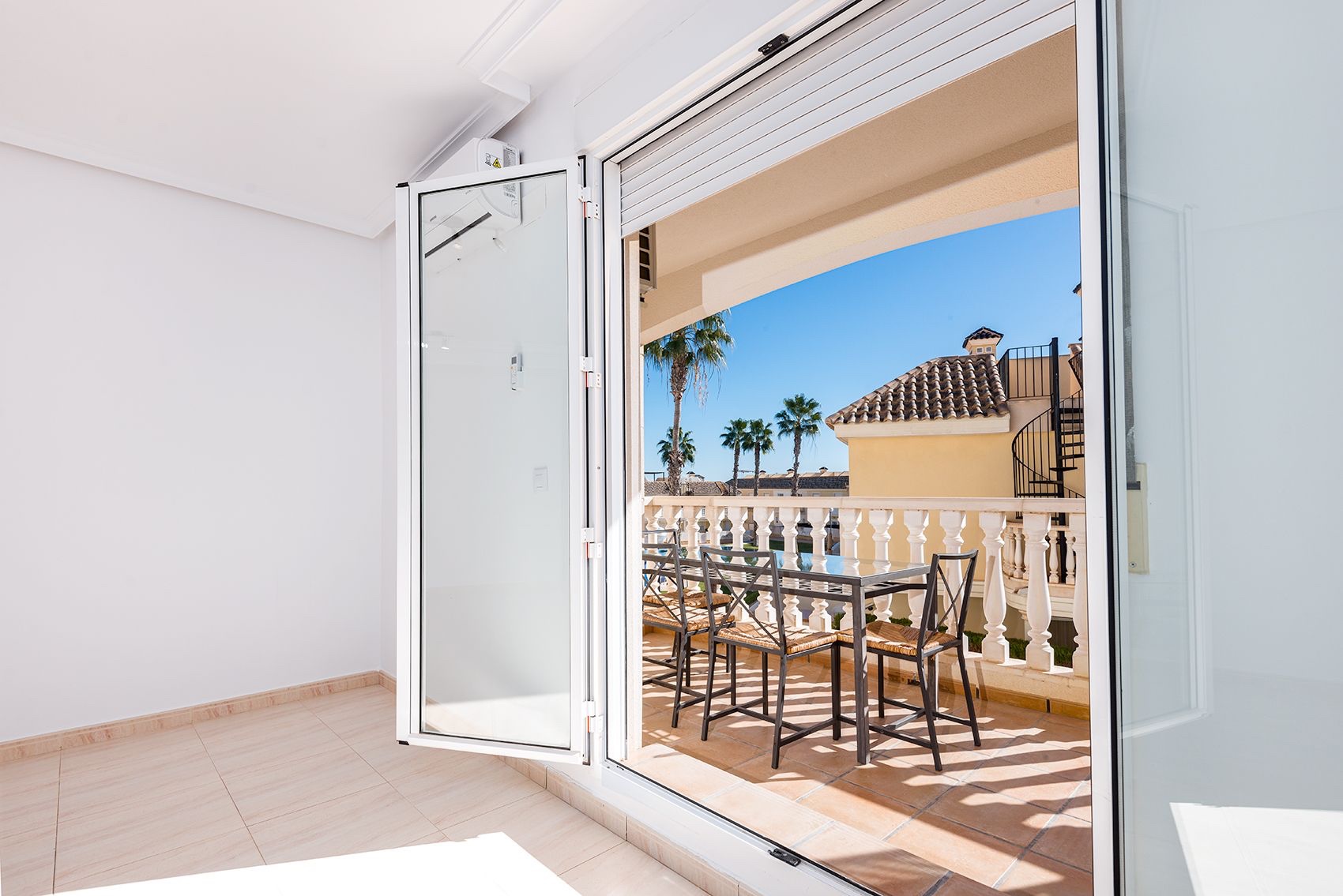 Apartamento en Cabo Roig, Alicante, España 2 dormitorios,  No. 147036