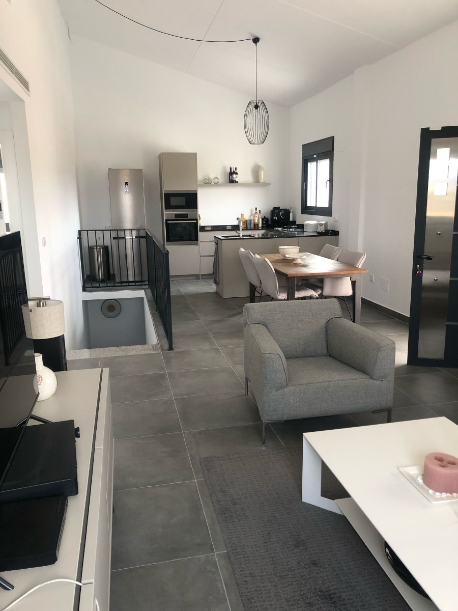 Huvila Pinoso, Alicante, Espanja 5 makuuhuonetta, 247 m2 No. 147038