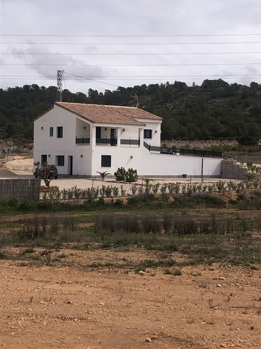 Huvila Pinoso, Alicante, Espanja 5 makuuhuonetta, 247 m2 No. 147038