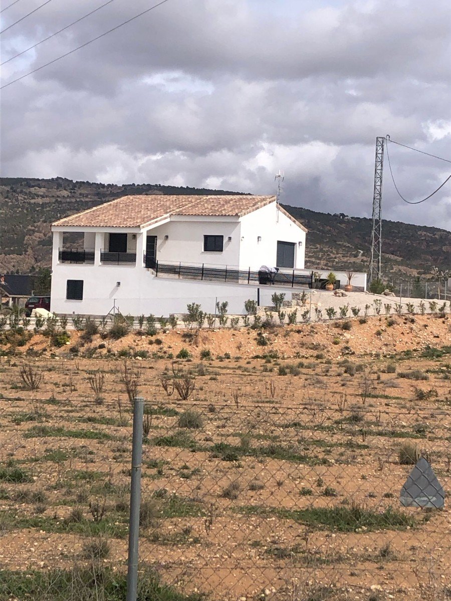 Huvila Pinoso, Alicante, Espanja 5 makuuhuonetta, 247 m2 No. 147038