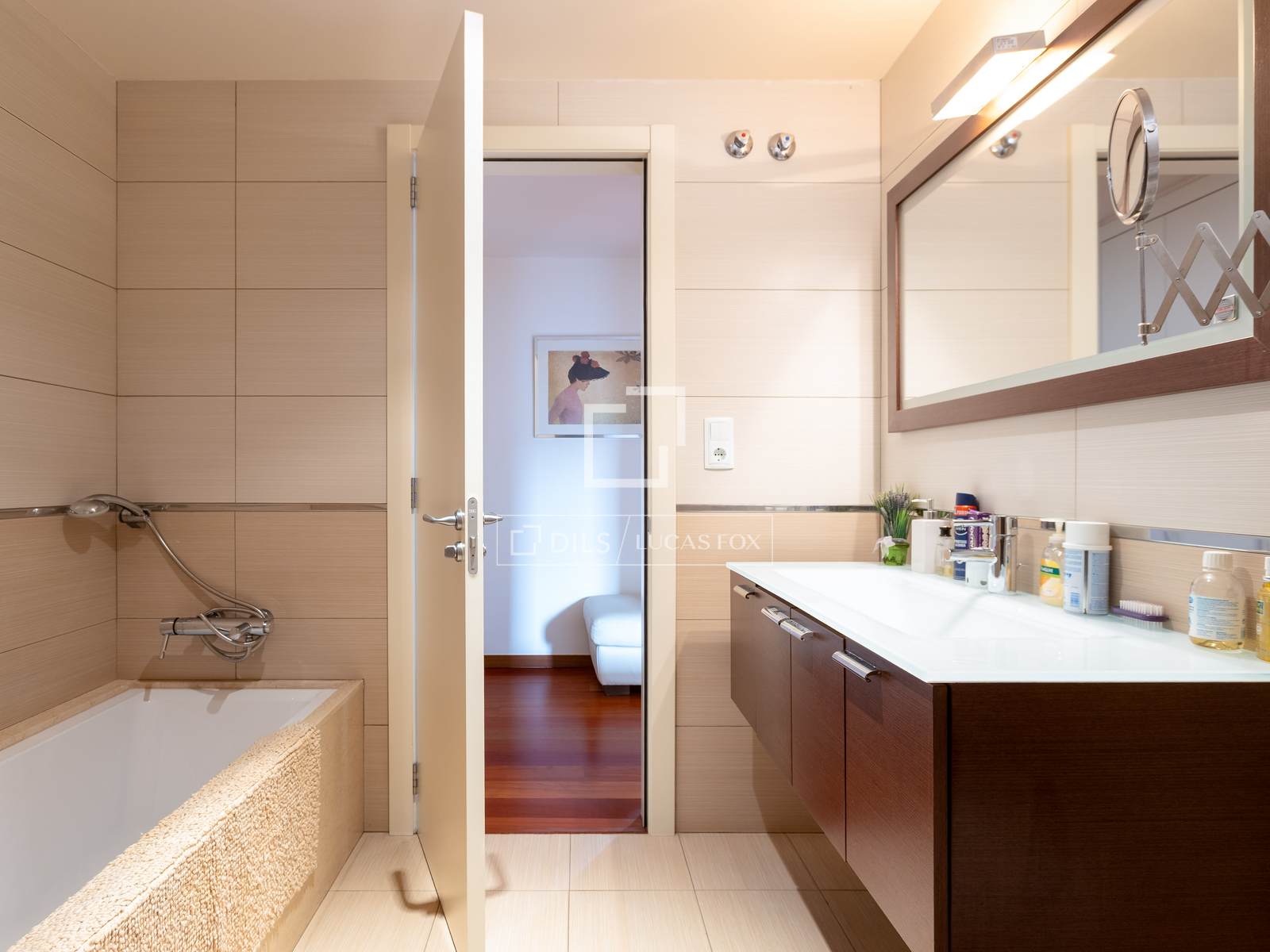 Villa in Vallromanes, Barcelona, Spain 5 bedrooms, 424 sq.m. No. 161436