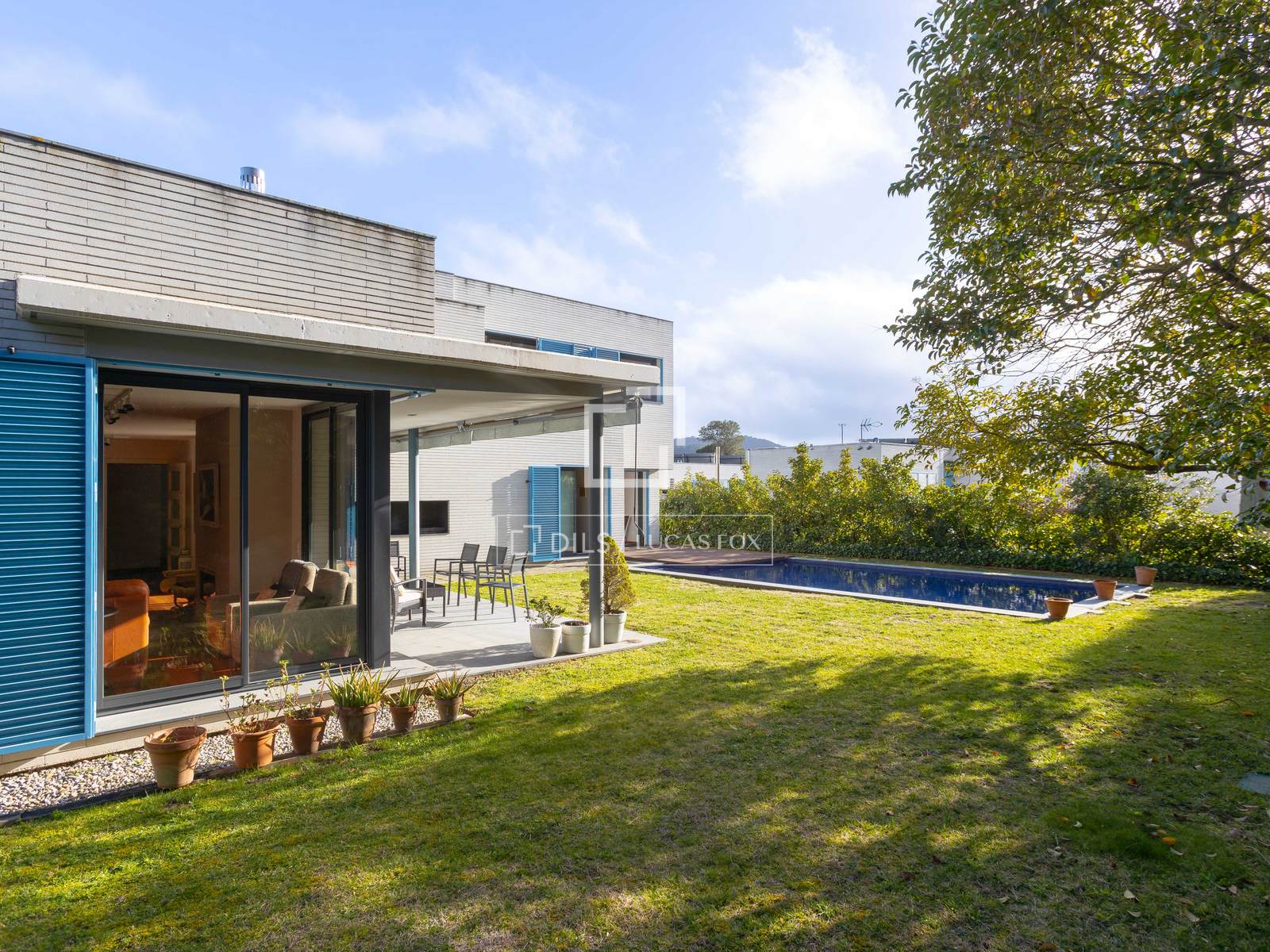 Villa in Vallromanes, Barcelona, Spain 5 bedrooms, 424 sq.m. No. 161436