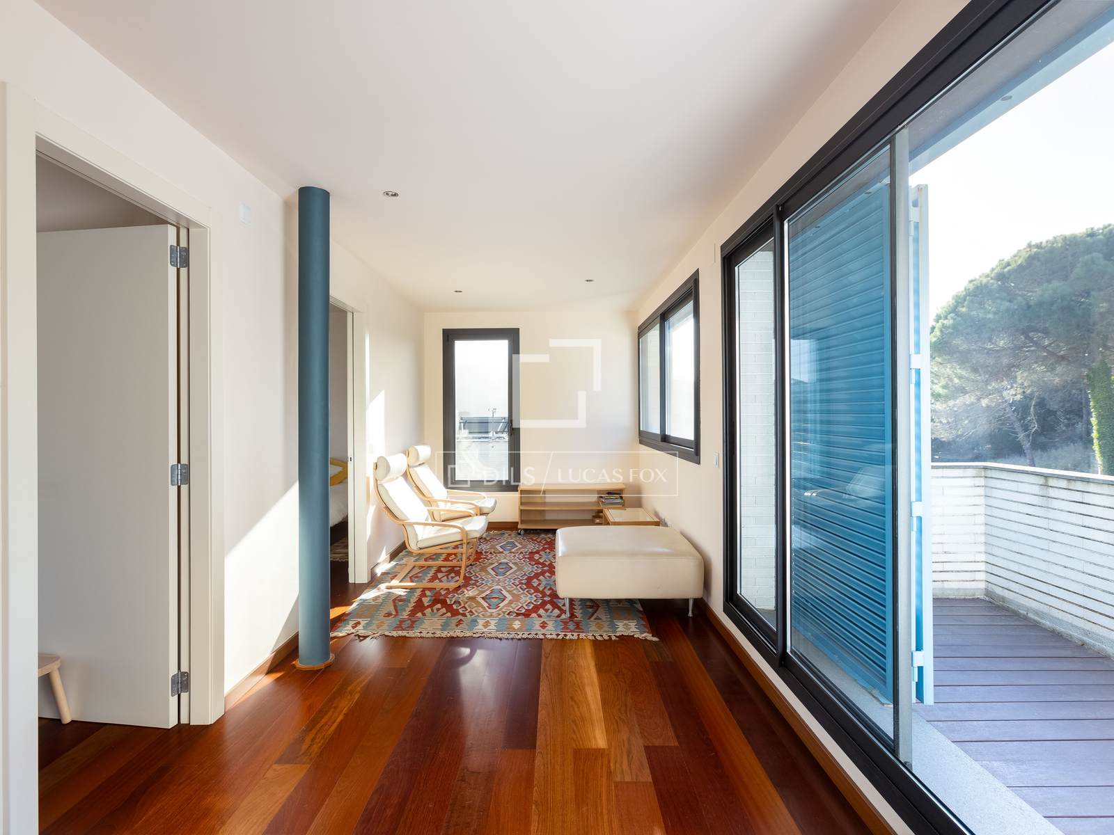 Villa in Vallromanes, Barcelona, Spain 5 bedrooms, 424 sq.m. No. 161436