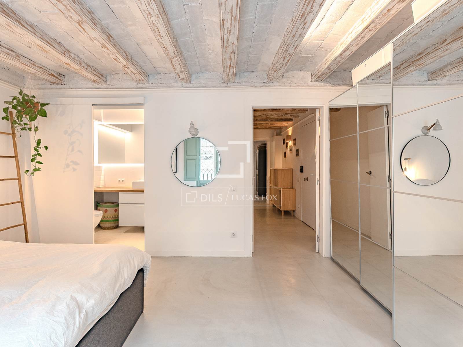 Apartment in Barcelona, Spain 3 bedrooms, 155 sq.m. No. 161437