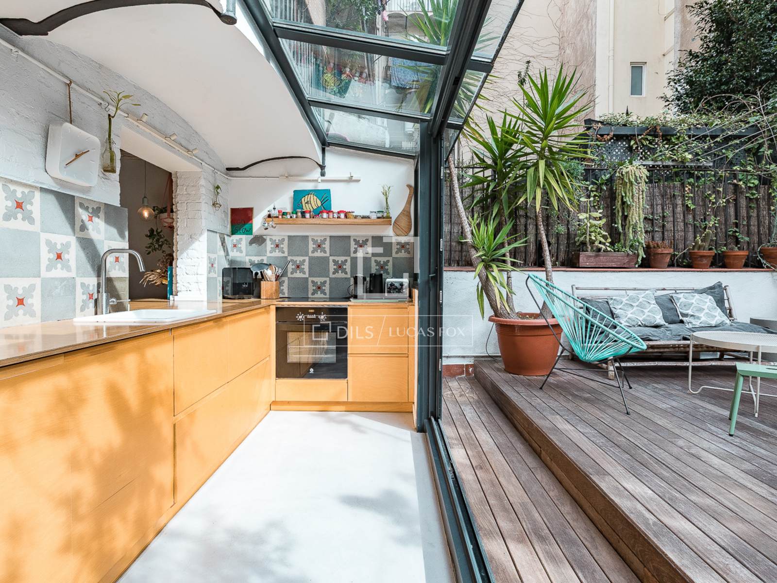 Apartment in Barcelona, Spain 3 bedrooms, 155 sq.m. No. 161437