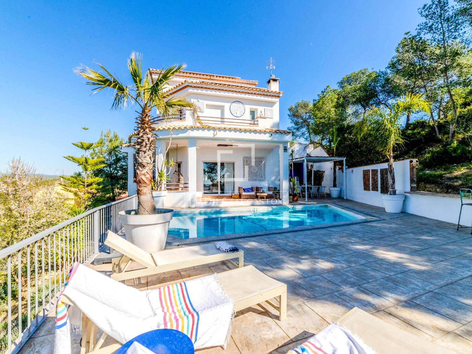Villa a Sitges, Barcelona, Spagna 7 camere da letto, 290 mq. N° 161435