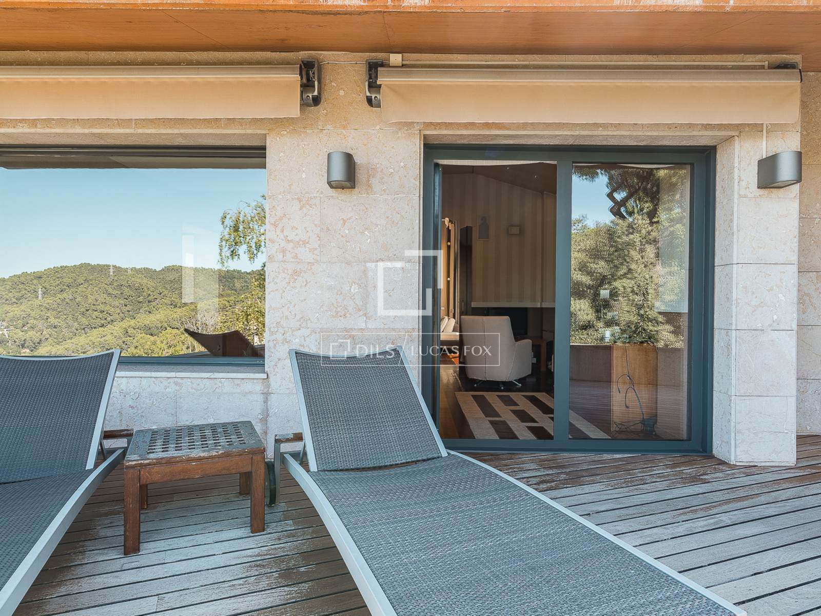 Villa in Barcelona, Spain 7 bedrooms, 659 sq.m. No. 161439