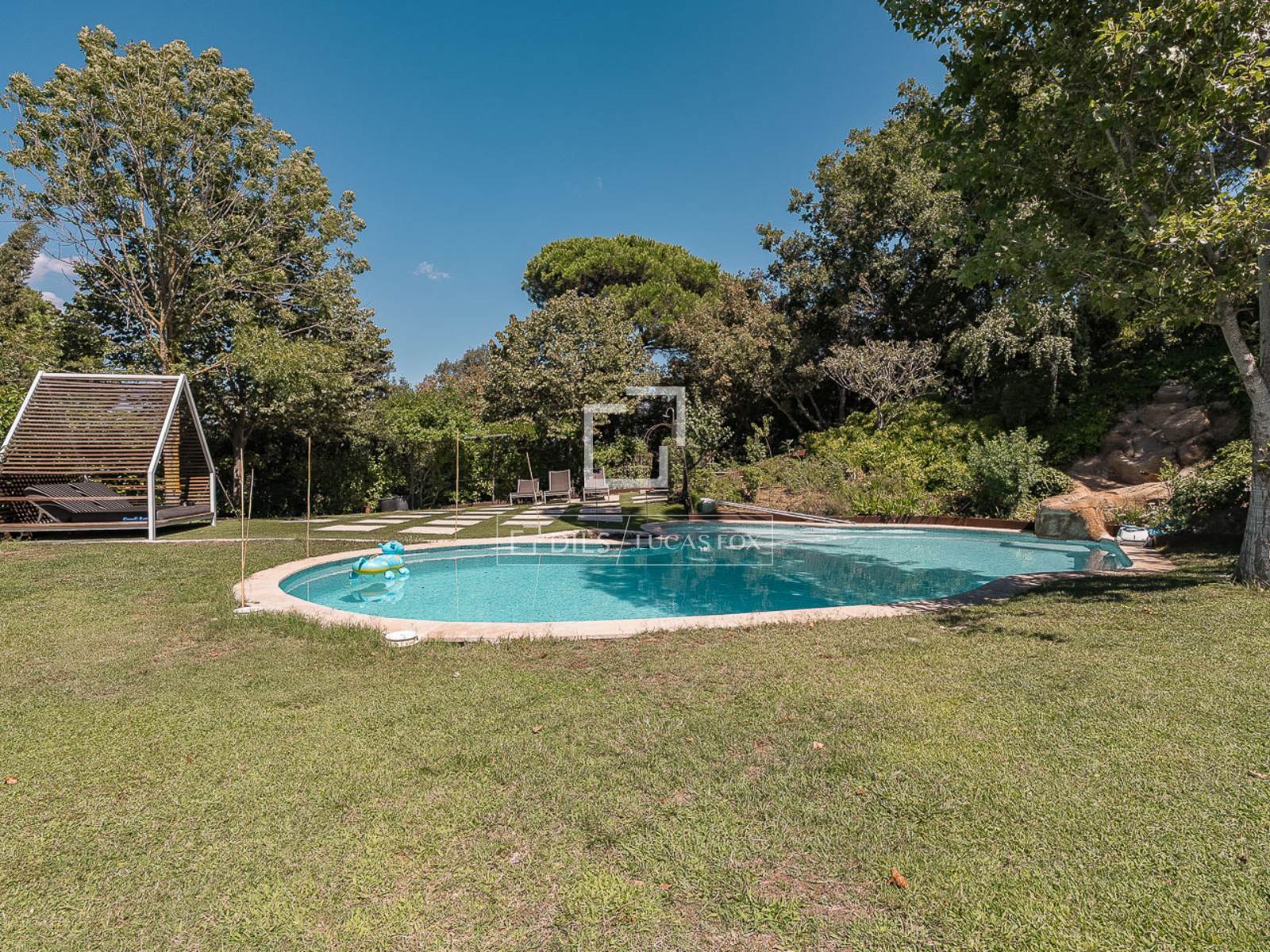 Villa in Barcelona, Spain 7 bedrooms, 659 sq.m. No. 161439