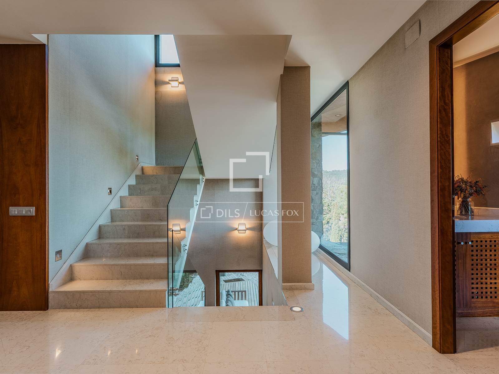 Villa in Barcelona, Spain 7 bedrooms, 659 sq.m. No. 161439