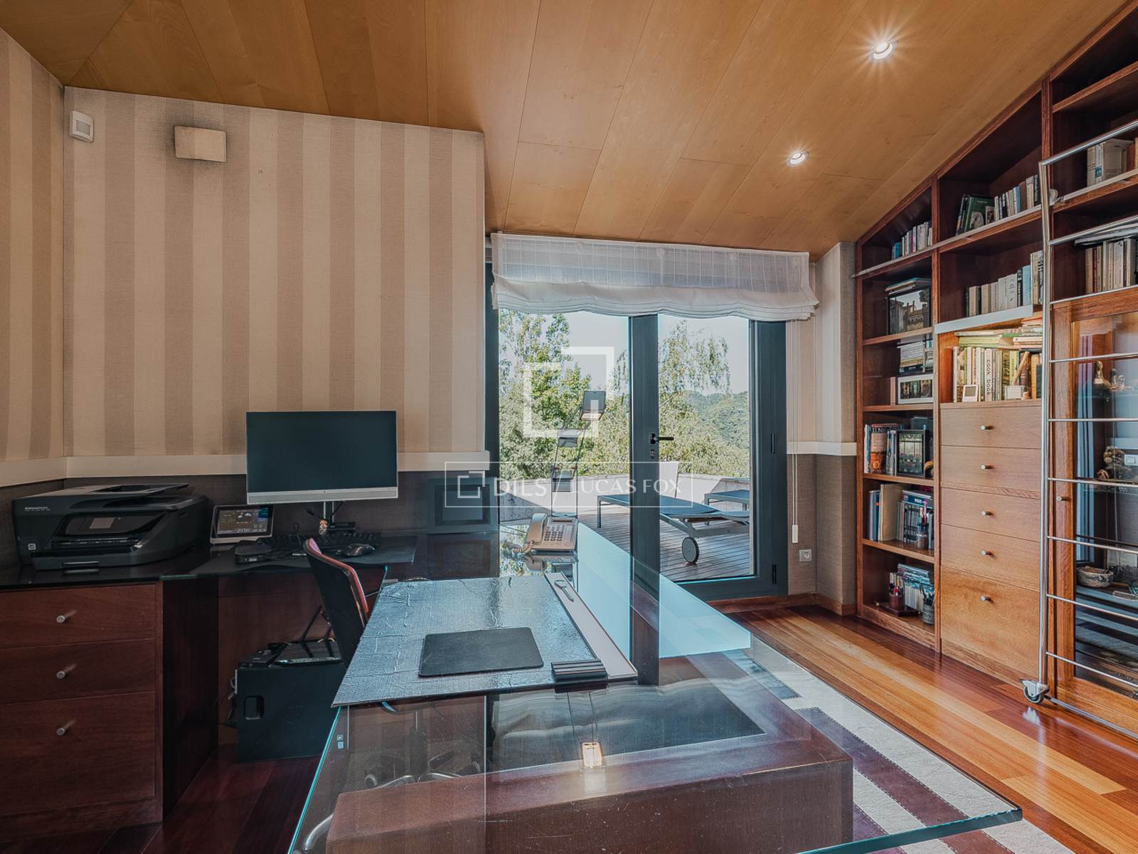 Villa in Barcelona, Spain 7 bedrooms, 659 sq.m. No. 161439