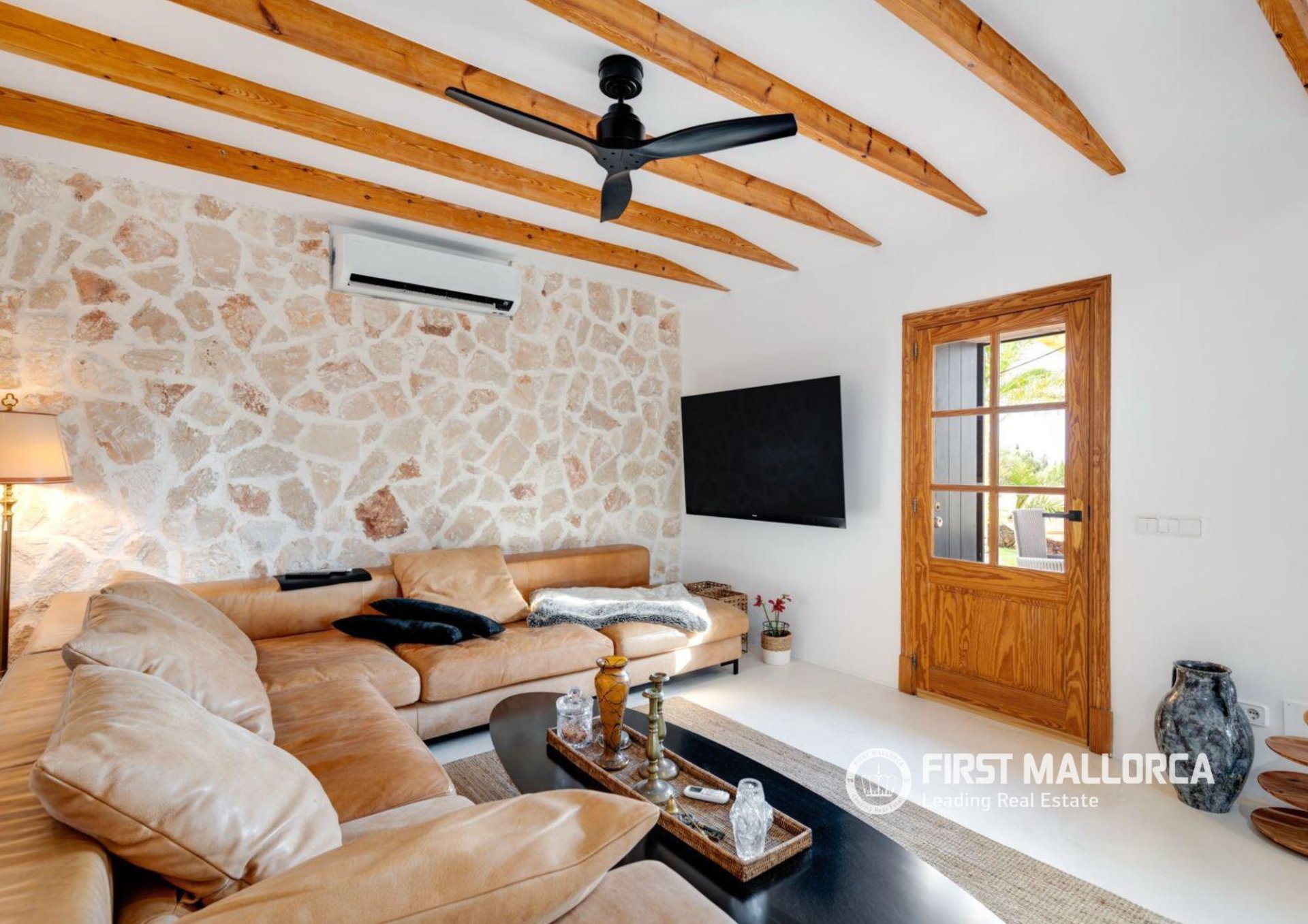 Finca in Llucmajor, Mallorca, Spain 4 bedrooms, 190 sq.m. No. 179414