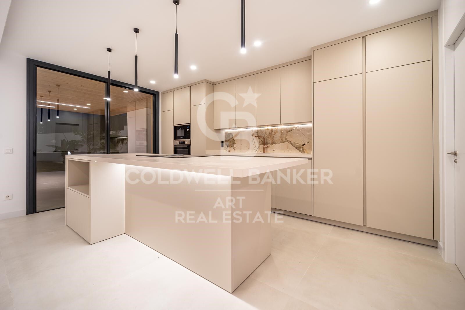 Villa in Benalmadena, Malaga, Spain 5 bedrooms, 527 sq.m. No. 157832