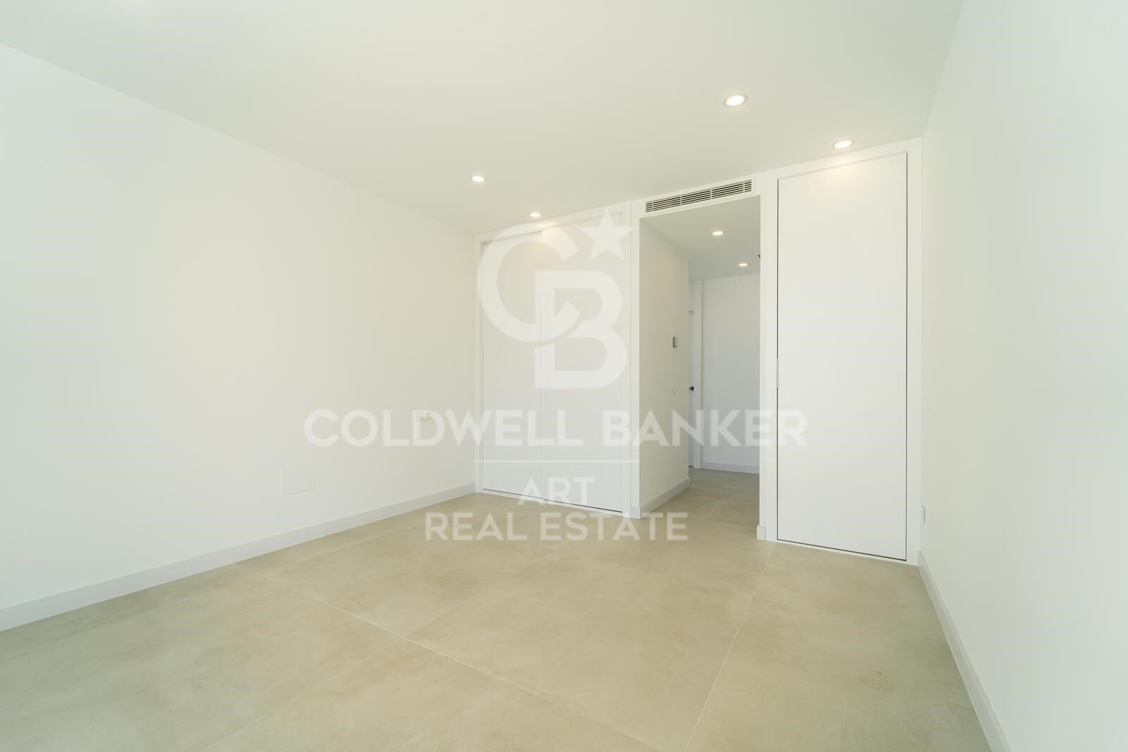 Villa in Benalmadena, Malaga, Spain 5 bedrooms, 527 sq.m. No. 157832