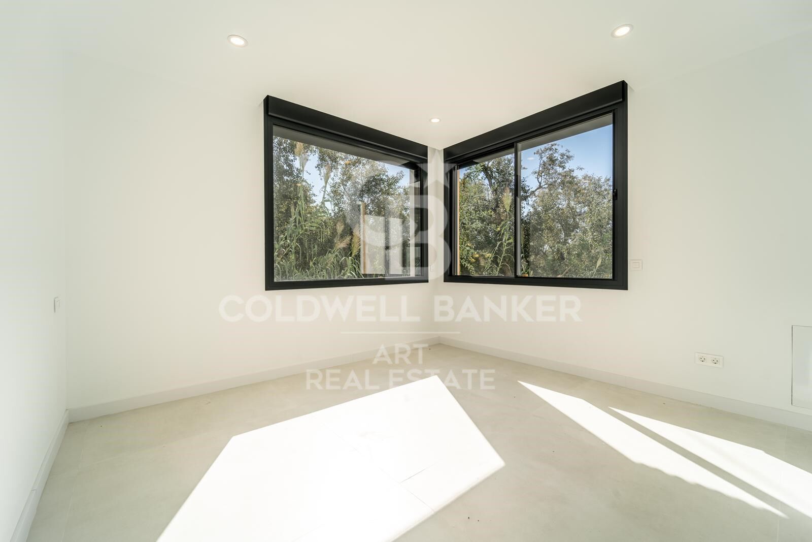 Villa in Benalmadena, Malaga, Spain 5 bedrooms, 527 sq.m. No. 157832
