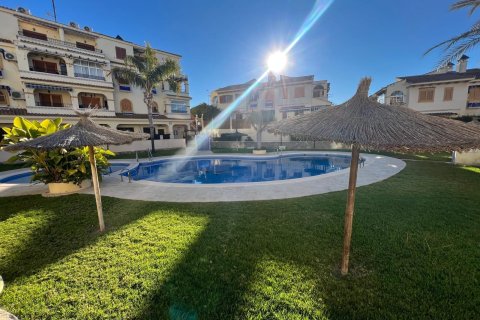Apartment in Torrevieja, Alicante, Spain 2 bedrooms, 74 sq.m. No. 184323