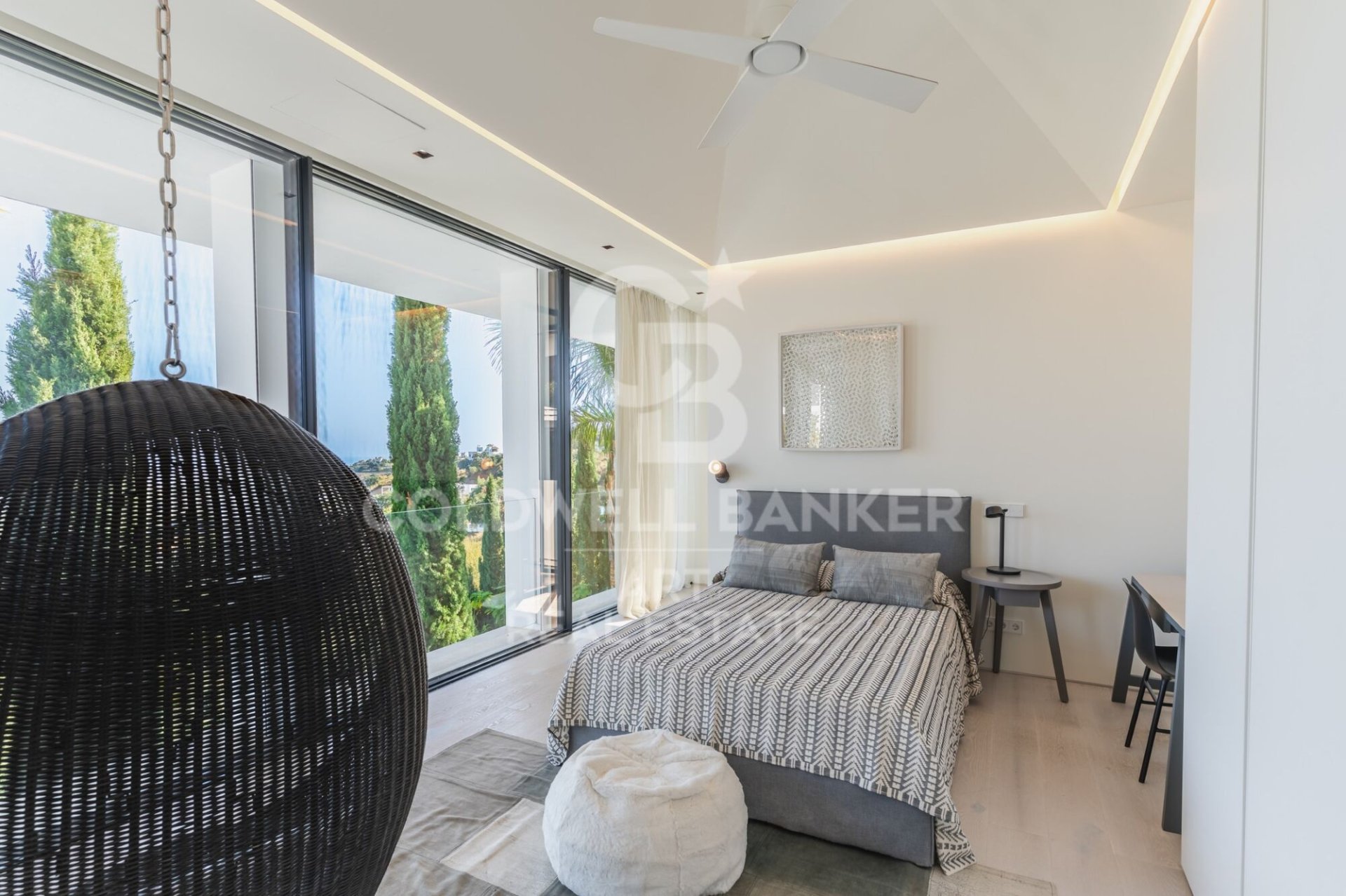 Villa in Ojen, Malaga, Spain 6 bedrooms, 437 sq.m. No. 156786